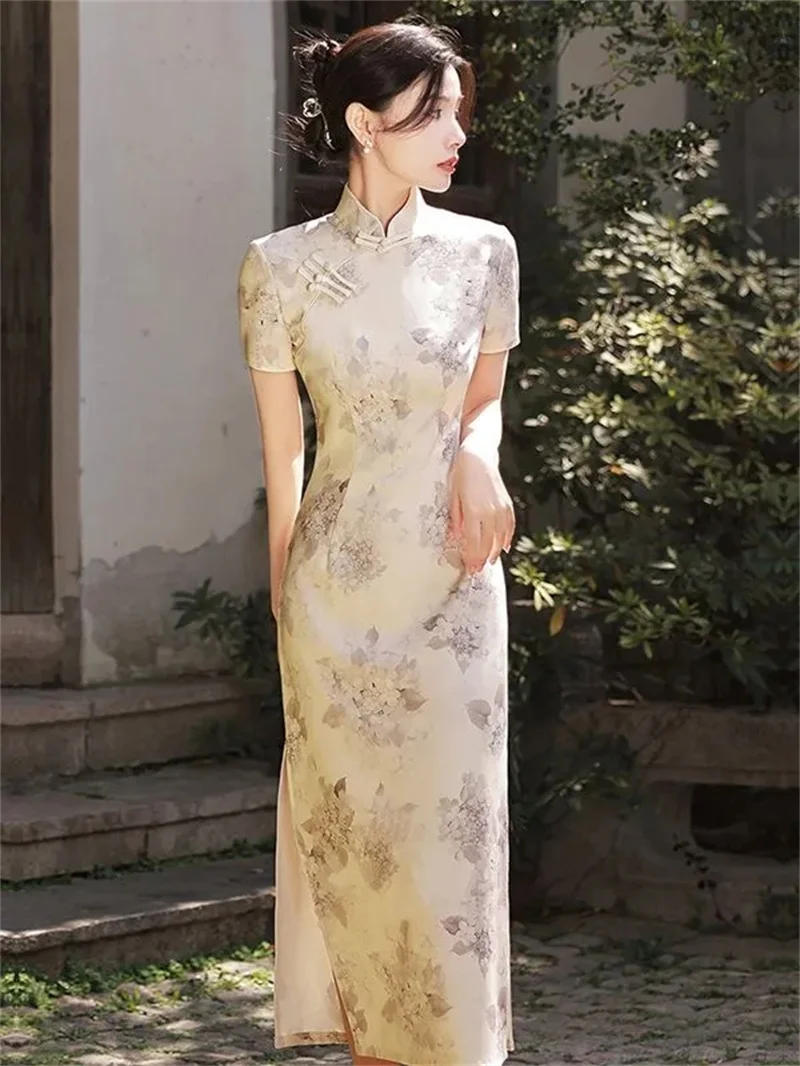 Высококачественное улучшенное Cheongsam для новых девочек, лето 2021, элитное длинное платье в стиле Китайской Республики, молодой стиль, темпераментное длинное платье
Высококачественное улучшенное Cheongsam для новых девочек, лето 2021, элитное длинное платье в стиле Китайской Республики, молодой стиль, темпераментное длинное платье