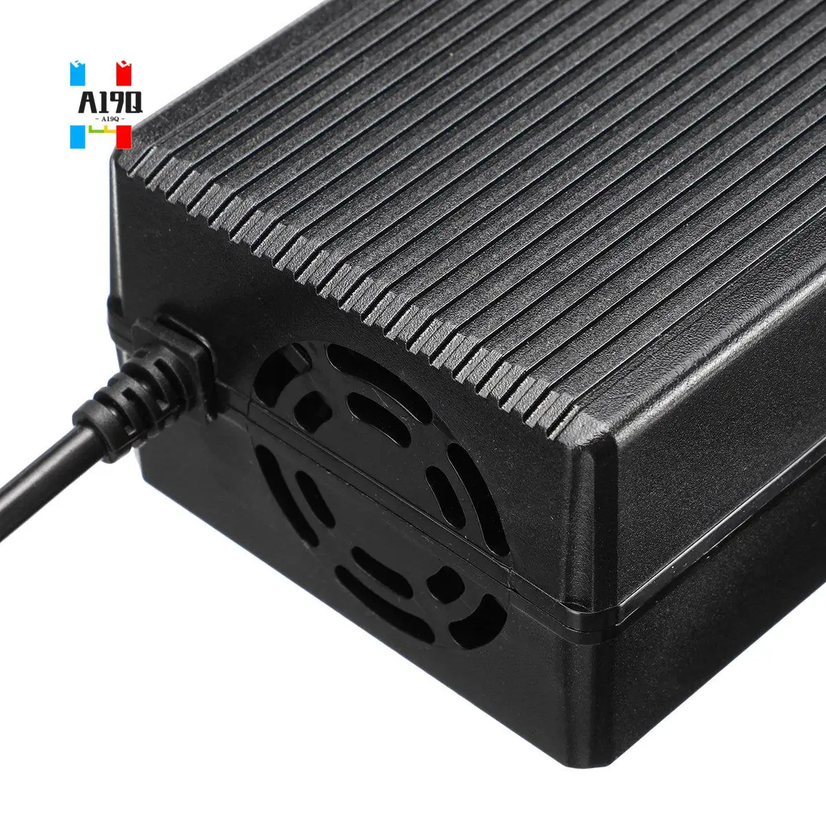 A19Q-20AH Electric Vehicle Charger With 7 Light Power Display Current Leakage Protection Lead Acid Charger
A19Q-20AH Electric Vehicle Charger With 7 Light Power Display Current Leakage Protection Lead Acid Charger