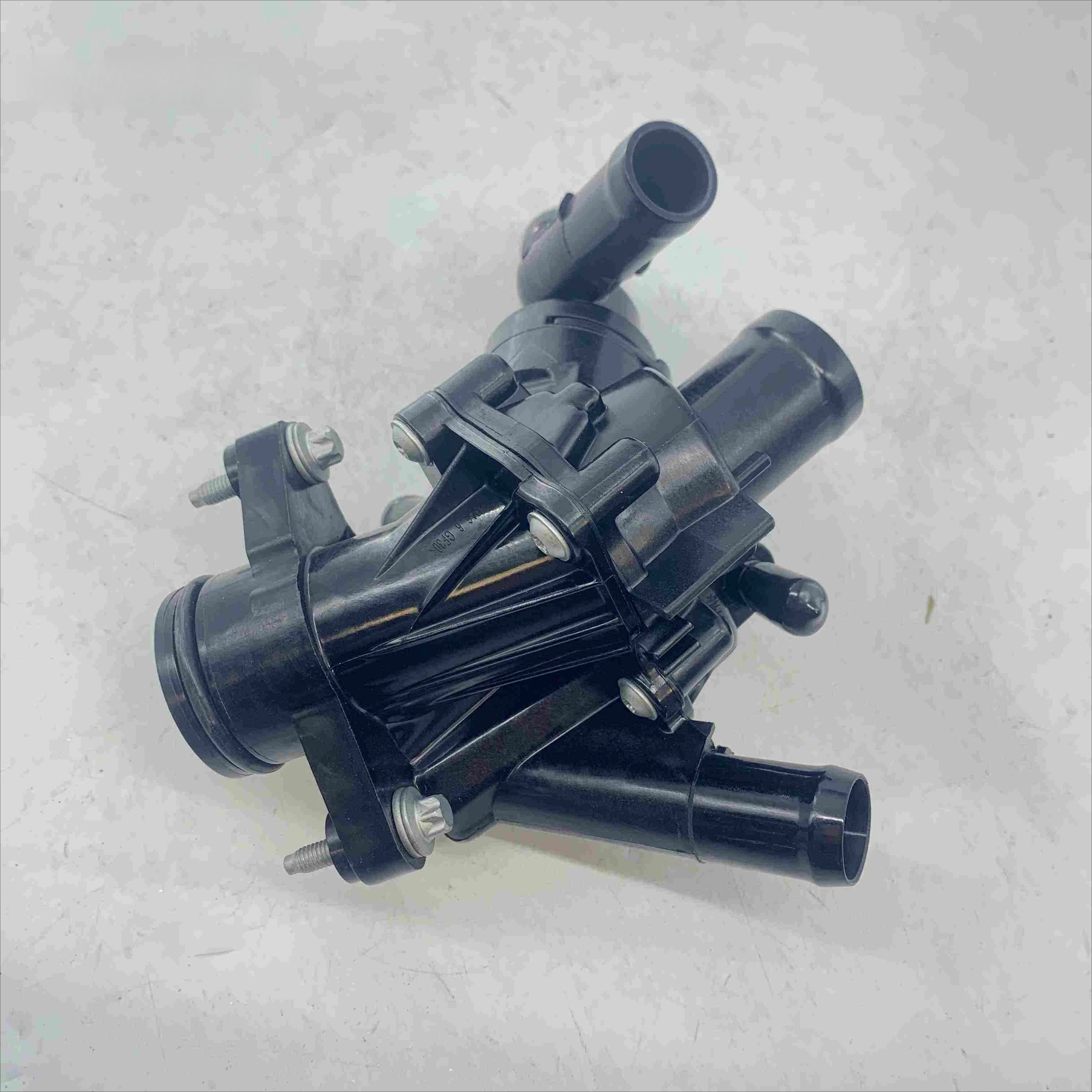 1pcs A2702000615 2702000415 2702000615 2702002200 A2702000315 Turbo Engine Thermostat For Mercedes Benz CLA250 CLA45 AMG
1pcs A2702000615 2702000415 2702000615 2702002200 A2702000315 Turbo Engine Thermostat For Mercedes Benz CLA250 CLA45 AMG