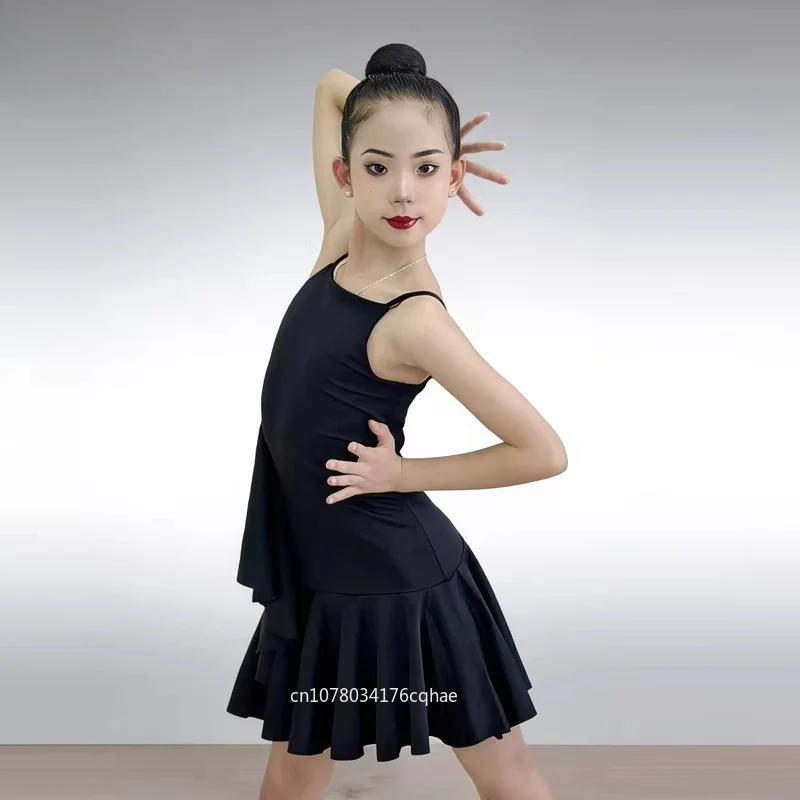 Girls Latin dance training outfit new summer style black strappy one-piece skirt children'sdance performance training outfit set
Girls Latin dance training outfit new summer style black strappy one-piece skirt children'sdance performance training outfit set