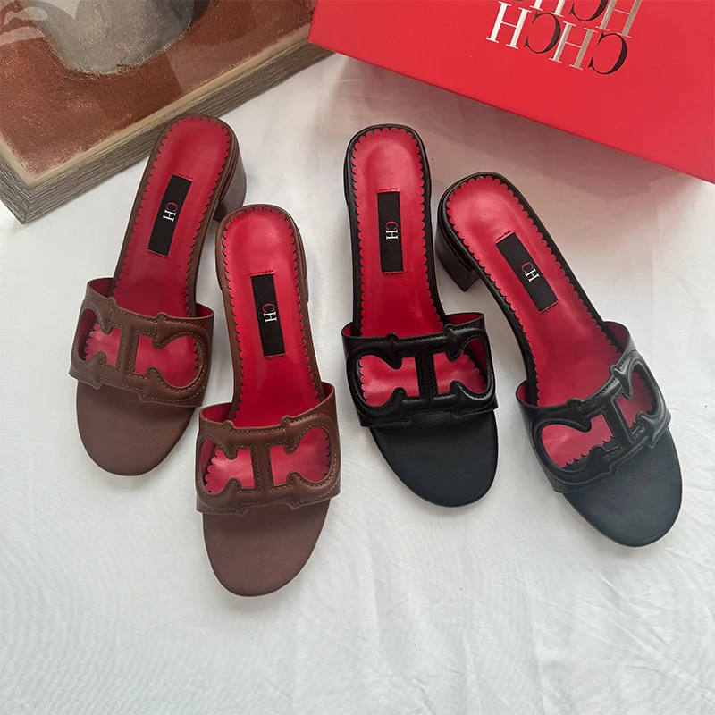 CH New Slippers Women's Home Slippers Wearable Flat 2025 Simple Style sandals Openwork Design Elegant Lady Shoes
CH New Slippers Women's Home Slippers Wearable Flat 2025 Simple Style sandals Openwork Design Elegant Lady Shoes