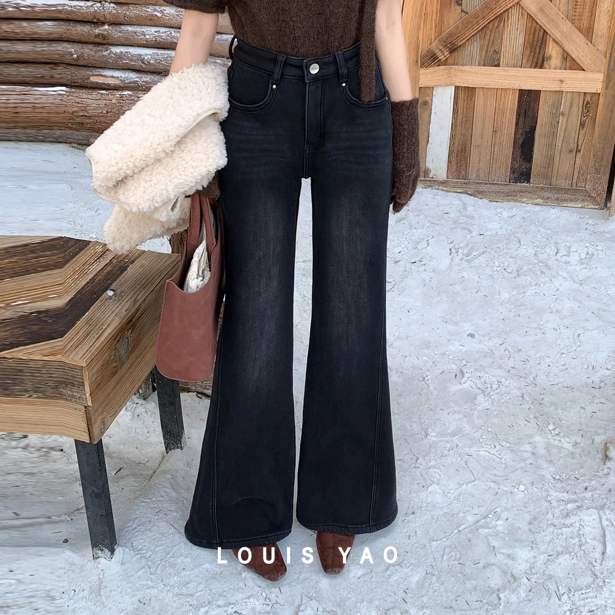 LOUIS YAO Stretch Fleece Lined Thickened Bootcut Jeans 2026 Autumn/Winter Retro Style Denim Long Women's Pants Micro-Flare Jeans
LOUIS YAO Stretch Fleece Lined Thickened Bootcut Jeans 2026 Autumn/Winter Retro Style Denim Long Women's Pants Micro-Flare Jeans