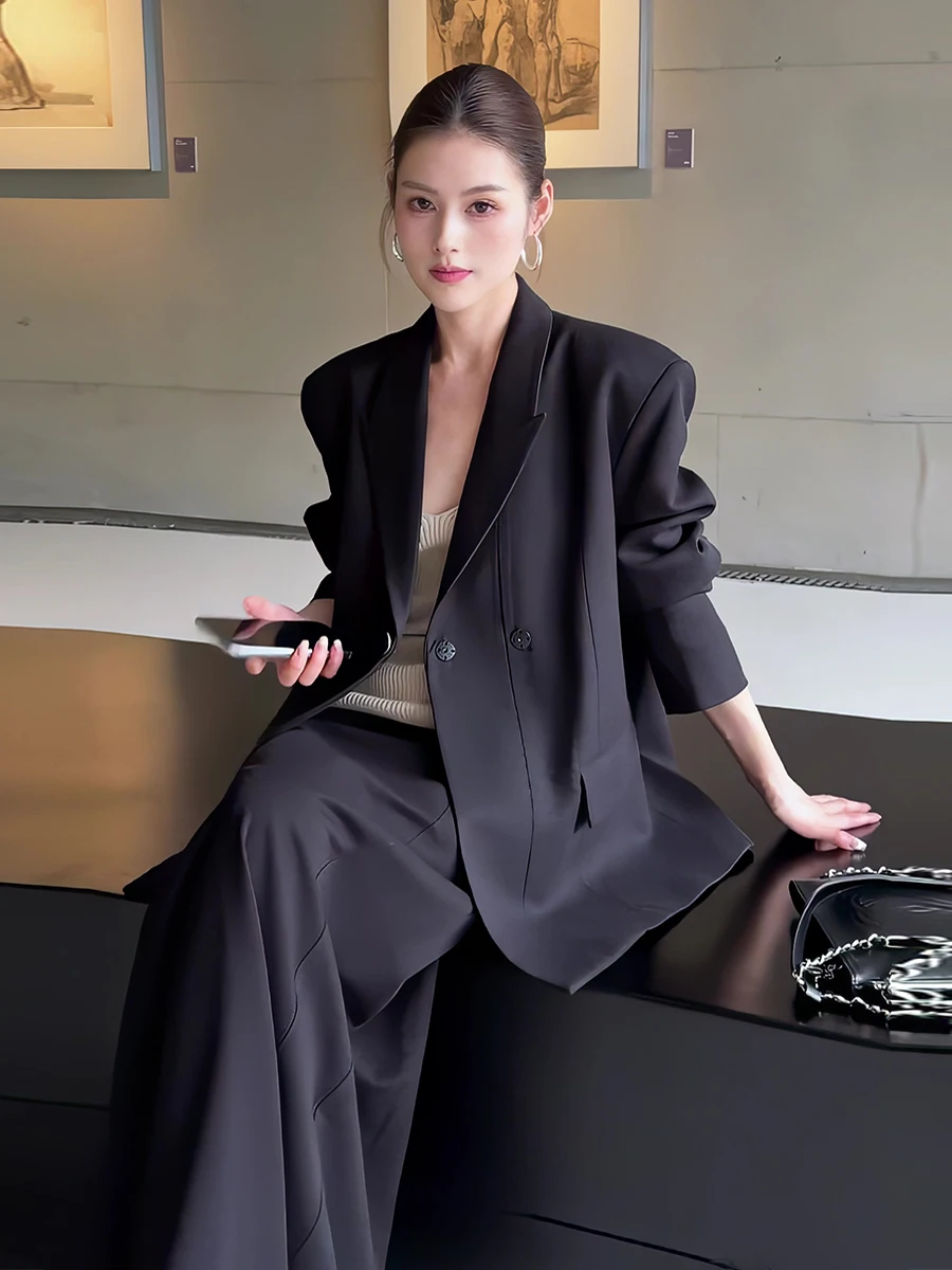 Korean Style Tailored Suit Jacket And High Waist Skirt Set Women's Fashion Slim Fit Shoulder Padded Two Piece Ensemble
Korean Style Tailored Suit Jacket And High Waist Skirt Set Women's Fashion Slim Fit Shoulder Padded Two Piece Ensemble