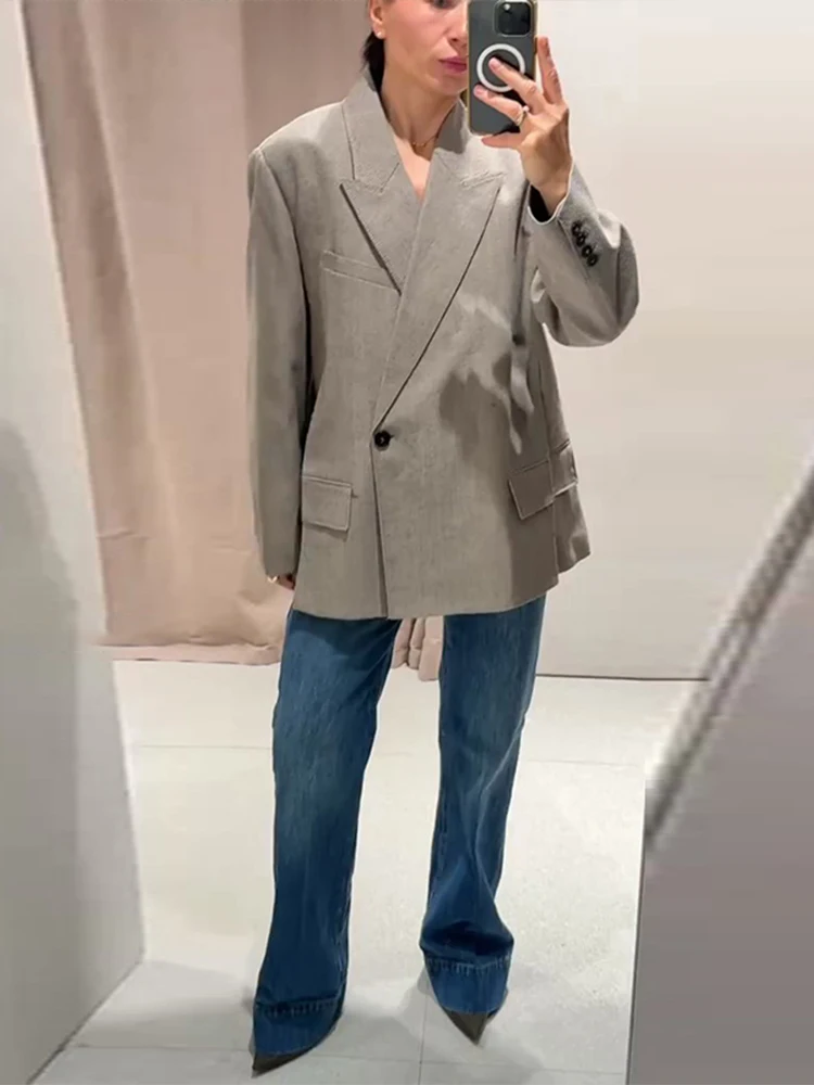 Модный однотонный пиджак оверсайз для женщин, повседневное женское пальто с лацканами на одной пуговице, 2026, весенняя новая женская верхняя одежда с длинными рукавами
Модный однотонный пиджак оверсайз для женщин, повседневное женское пальто с лацканами на одной пуговице, 2026, весенняя новая женская верхняя одежда с длинными рукавами