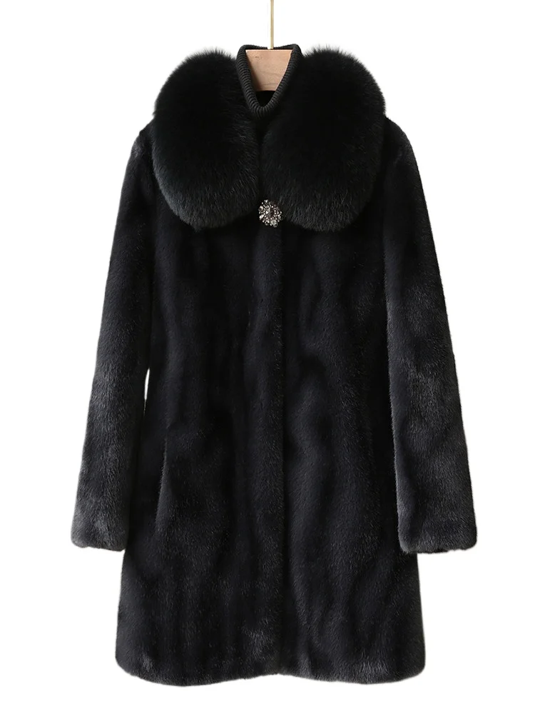 Mom mink velvet coat women's medium and long fox fur collar middle-aged and elderly fur fur integrated coat winter wear
Mom mink velvet coat women's medium and long fox fur collar middle-aged and elderly fur fur integrated coat winter wear