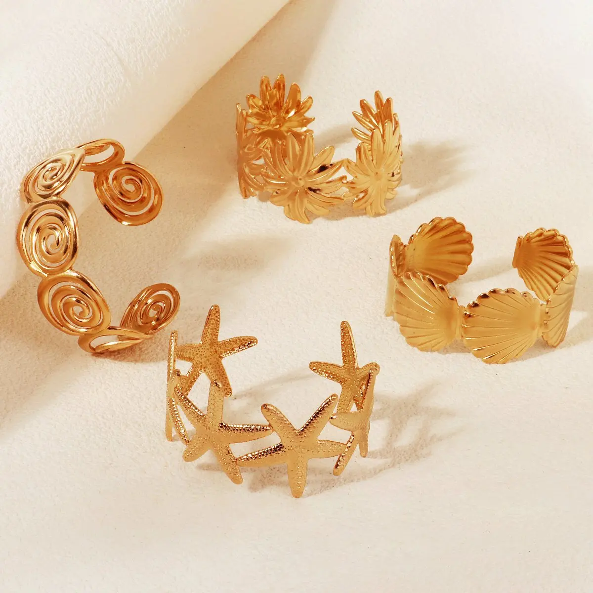 Chunky Bracelet Gold Plated Plated Stainless Steel Exaggerated Ocean Style Shell Fish Ribbed Bangles Bracelet for Women
Chunky Bracelet Gold Plated Plated Stainless Steel Exaggerated Ocean Style Shell Fish Ribbed Bangles Bracelet for Women