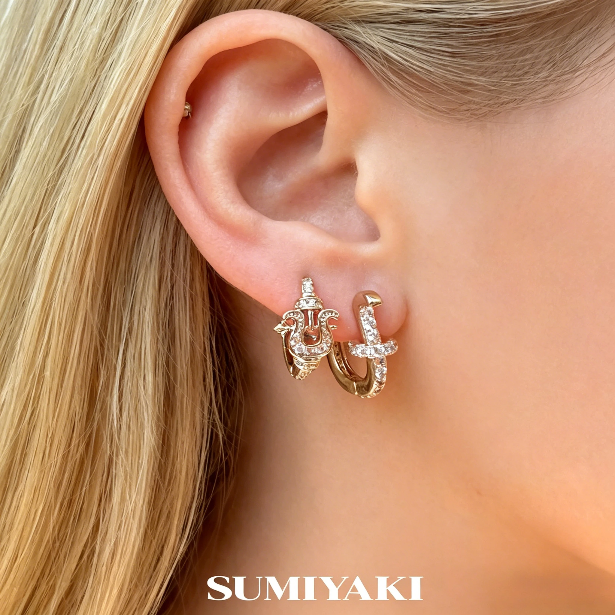 Original SUMIYAKI Horseshoe Buckle Diamond Ear Buckle Niche Premium Earrings
Original SUMIYAKI Horseshoe Buckle Diamond Ear Buckle Niche Premium Earrings