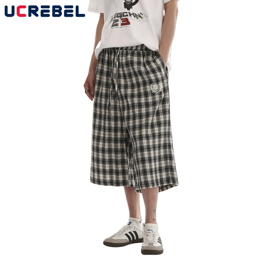 Клетчатые повседневные шорты, мужские летние шорты с вышивкой в стиле ретро, свободные широкие короткие брюки с эластичной резинкой на талии, мужские 
Клетчатые повседневные шорты, мужские летние шорты с вышивкой в стиле ретро, свободные широкие короткие брюки с эластичной резинкой на талии, мужские