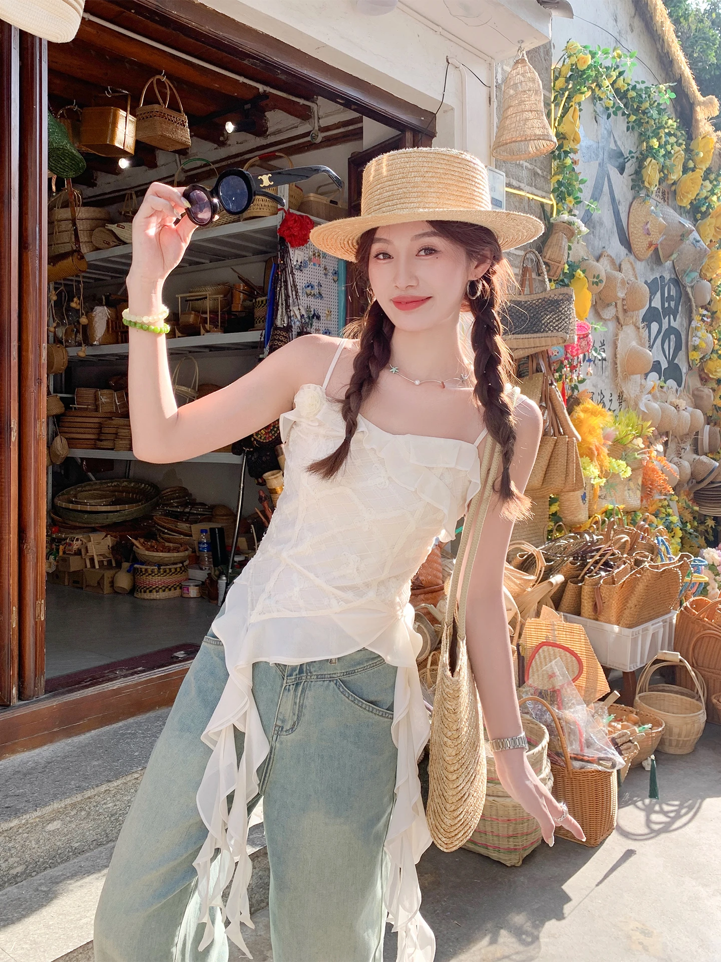 Summer Slim Fit Women's Strapless Vest Irregular Sash Beige Sleeveless Top Fashionable Design Casual Wear Daily Outfit
Summer Slim Fit Women's Strapless Vest Irregular Sash Beige Sleeveless Top Fashionable Design Casual Wear Daily Outfit