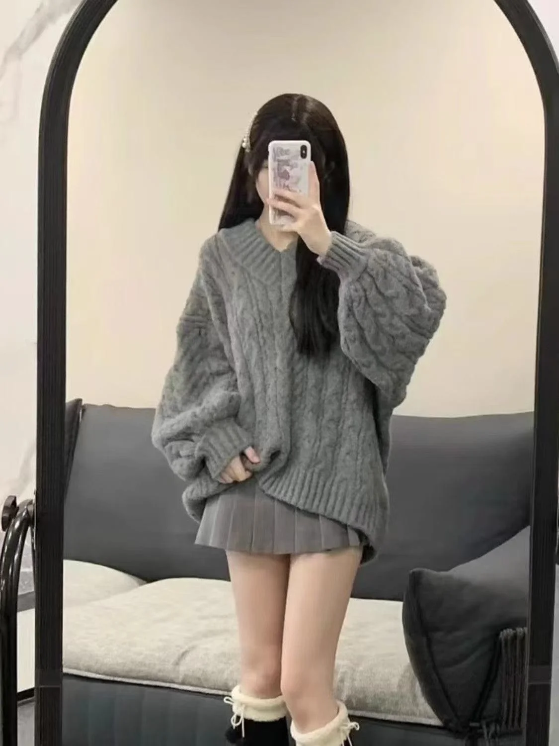 Мягкий уютный вязаный свитер с V-образным вырезом и юбкой, осенне-зимний новый комплект, маленький размер, молочная серия, нежный женский комплект Faion
Мягкий уютный вязаный свитер с V-образным вырезом и юбкой, осенне-зимний новый комплект, маленький размер, молочная серия, нежный женский комплект Faion