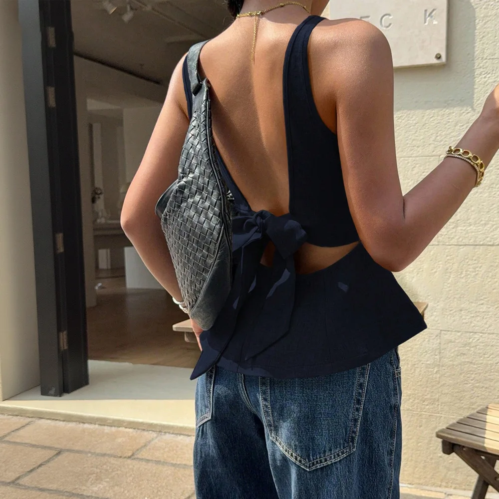 DSMTRC черные элегантные топы на бретелях со шнуровкой и открытой спиной, женская модная однотонная тонкая футболка без рукавов, 2026, женский праздничный топ с оборками для отпуска
DSMTRC черные элегантные топы на бретелях со шнуровкой и открытой спиной, женская модная однотонная тонкая футболка без рукавов, 2026, женский праздничный топ с оборками для отпуска