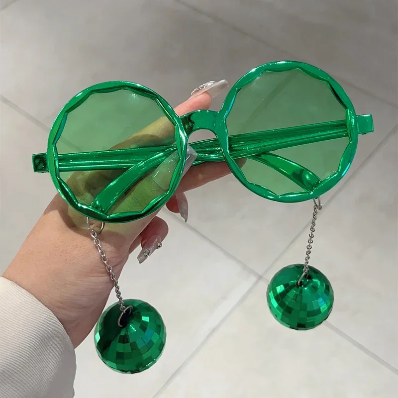 *Oversized Round Sunglasses with Pendants 2024 Fashion Candy Color Party Sun Glasses Trendy Rave Decorative Sun Glasses
*Oversized Round Sunglasses with Pendants 2024 Fashion Candy Color Party Sun Glasses Trendy Rave Decorative Sun Glasses