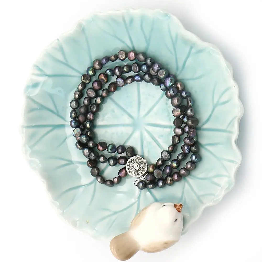 Irregular Colorful Black Pearl Bracelet With Round Cut Out Three-row Clasp Jewelry Accessory For Woman/man Holiday&Birthday Gift
Irregular Colorful Black Pearl Bracelet With Round Cut Out Three-row Clasp Jewelry Accessory For Woman/man Holiday&Birthday Gift
