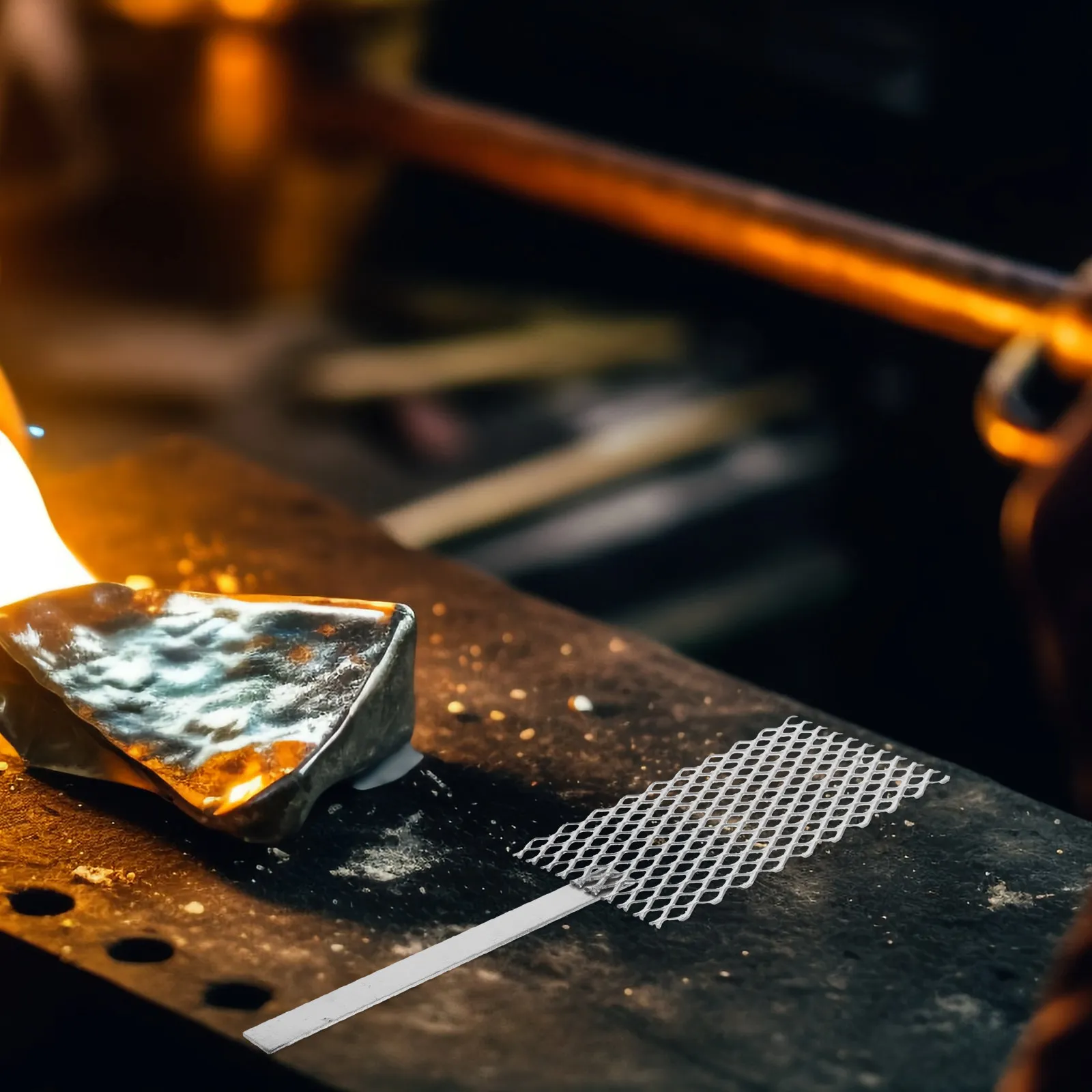 Электролитическая сетчатая анодная пластина для гальванического покрытия металлов, титанометалловых покрытий, профессионального изготовления и ремонта ювелирных изделий
Электролитическая сетчатая анодная пластина для гальванического покрытия металлов, титанометалловых покрытий, профессионального изготовления и ремонта ювелирных изделий