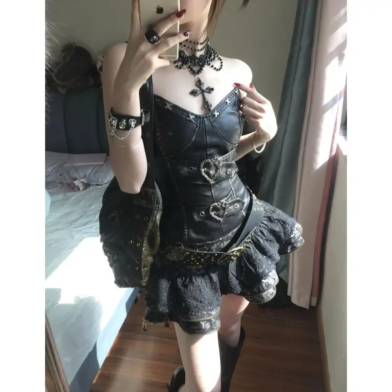 Vintage Punk Slim Waist Tube Top + Bubble Skirt Spice Girl High Street Skirt Sets Leather 2 Piece Sets Womens Outfits Y2k Suits
Vintage Punk Slim Waist Tube Top + Bubble Skirt Spice Girl High Street Skirt Sets Leather 2 Piece Sets Womens Outfits Y2k Suits