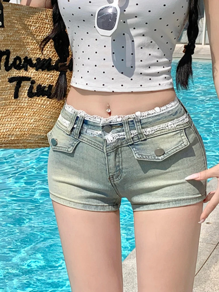 Sexy High Waist Retro Lace Trim Splice Butt Lifting Tight Fit Denim Shorts Trendy Casual High Waist Shorts for Young Women
Sexy High Waist Retro Lace Trim Splice Butt Lifting Tight Fit Denim Shorts Trendy Casual High Waist Shorts for Young Women