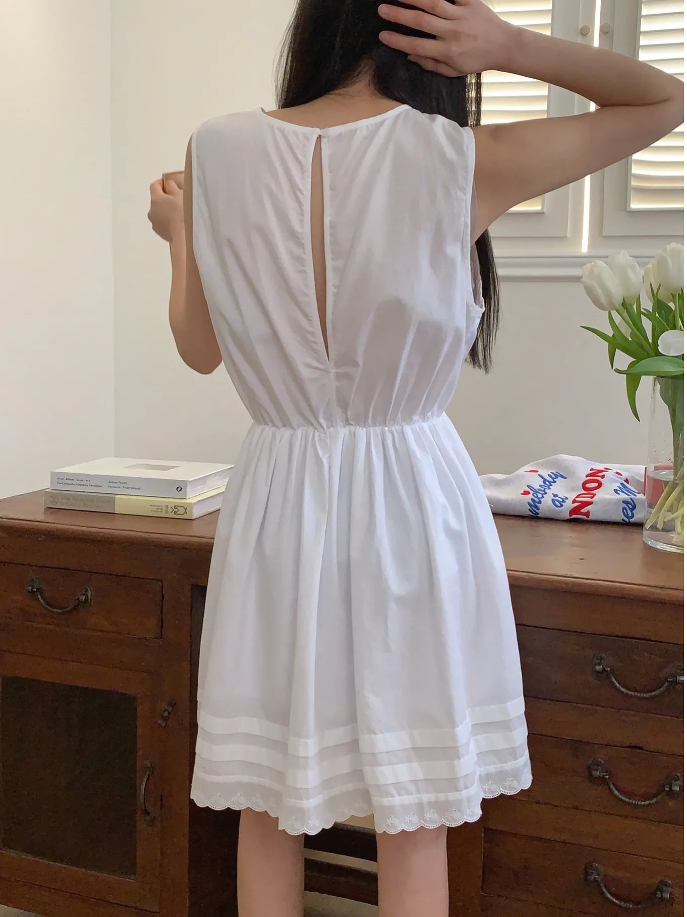 Fashionable Chic Color Sleeveless Dress Waist-Cinching Layering Style Korean Style Spring Autumn Winter Women's Dress
Fashionable Chic Color Sleeveless Dress Waist-Cinching Layering Style Korean Style Spring Autumn Winter Women's Dress