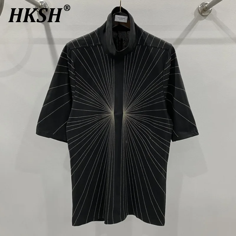 HKSH Весна Лето Новая мужская шикарная темно-черная панк-стиль с вышивкой Sun Ray Свободный размер Длинная футболка Хип-хоп Футболки Топы HK0392
HKSH Весна Лето Новая мужская шикарная темно-черная панк-стиль с вышивкой Sun Ray Свободный размер Длинная футболка Хип-хоп Футболки Топы HK0392