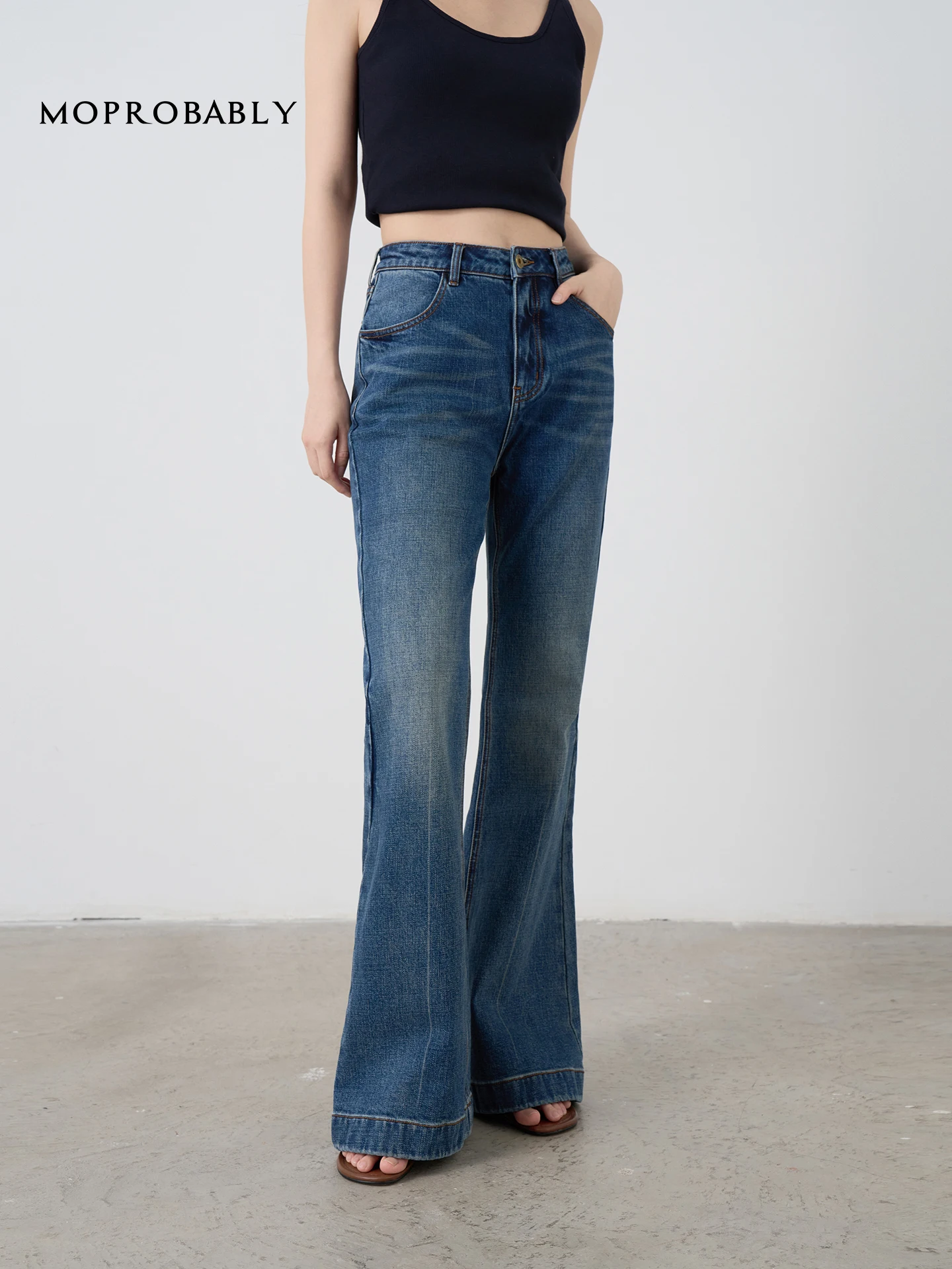 Джинсы женские MPBY с высокой талией, расклешенные, с отворотами, из денима, модные, стройнящие, длинные брюки, винтажные, с эффектом потертости, с вырезами на коленях
Джинсы женские MPBY с высокой талией, расклешенные, с отворотами, из денима, модные, стройнящие, длинные брюки, винтажные, с эффектом потертости, с вырезами на коленях