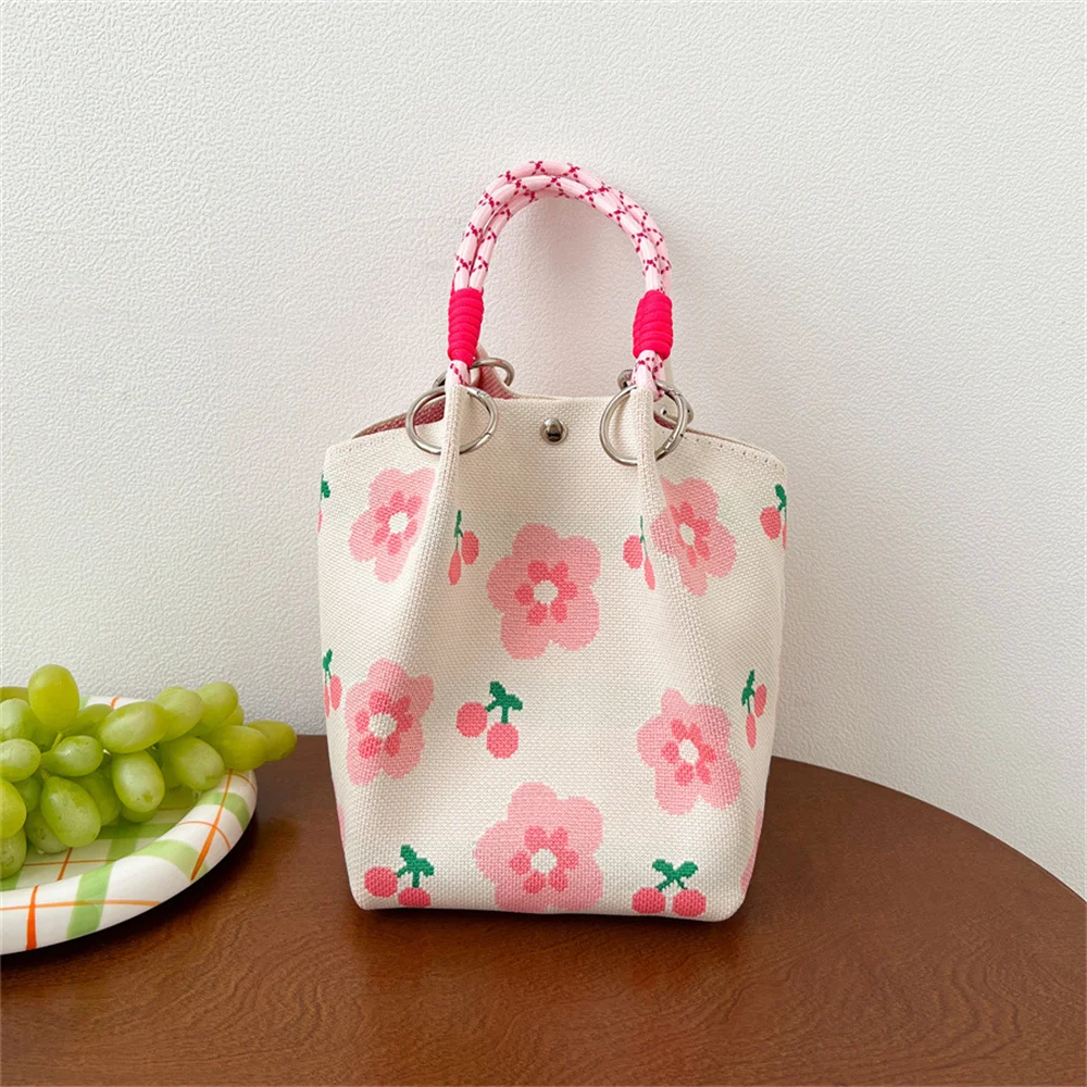 Women's Fashion Bucket Bag Bow Love-heart Knitted Handbag High-Capacity Flower Tote Bag Girls Reusable Wrist Shopping Bags
Women's Fashion Bucket Bag Bow Love-heart Knitted Handbag High-Capacity Flower Tote Bag Girls Reusable Wrist Shopping Bags