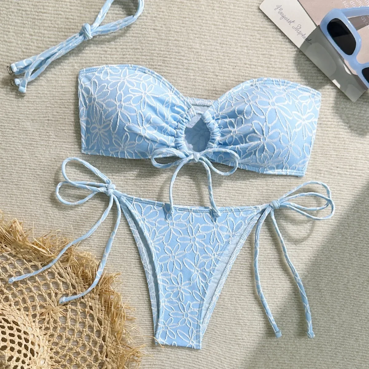 New European and American bikini solid color towel fabric white sexy strap women's split swimsuit
New European and American bikini solid color towel fabric white sexy strap women's split swimsuit