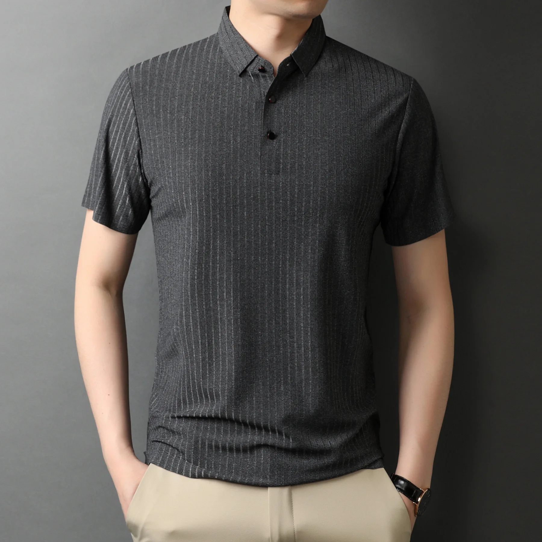 2022 Summer Thin Mens Polo Shirts Luxury Short Sleeve Vertical Striped Male Tops Fashion Slim Fit Casual Man Tees 3XL
2022 Summer Thin Mens Polo Shirts Luxury Short Sleeve Vertical Striped Male Tops Fashion Slim Fit Casual Man Tees 3XL