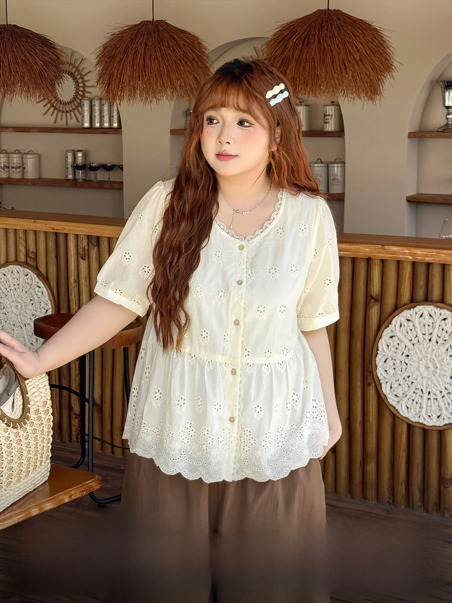 Stunning Embroidered Hollow out Short Sleeve Shirt Dress Pants Two Piece Set for plus Size Women Summer Fashion Outfit
Stunning Embroidered Hollow out Short Sleeve Shirt Dress Pants Two Piece Set for plus Size Women Summer Fashion Outfit