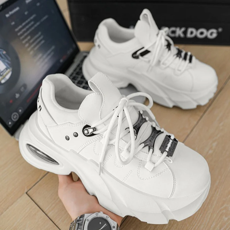 New Fashionable Thick-soled Height-increasing Men's Large-sized Low-top Round-toe Lace-up High-quality Street Niche Sports Shoes
New Fashionable Thick-soled Height-increasing Men's Large-sized Low-top Round-toe Lace-up High-quality Street Niche Sports Shoes