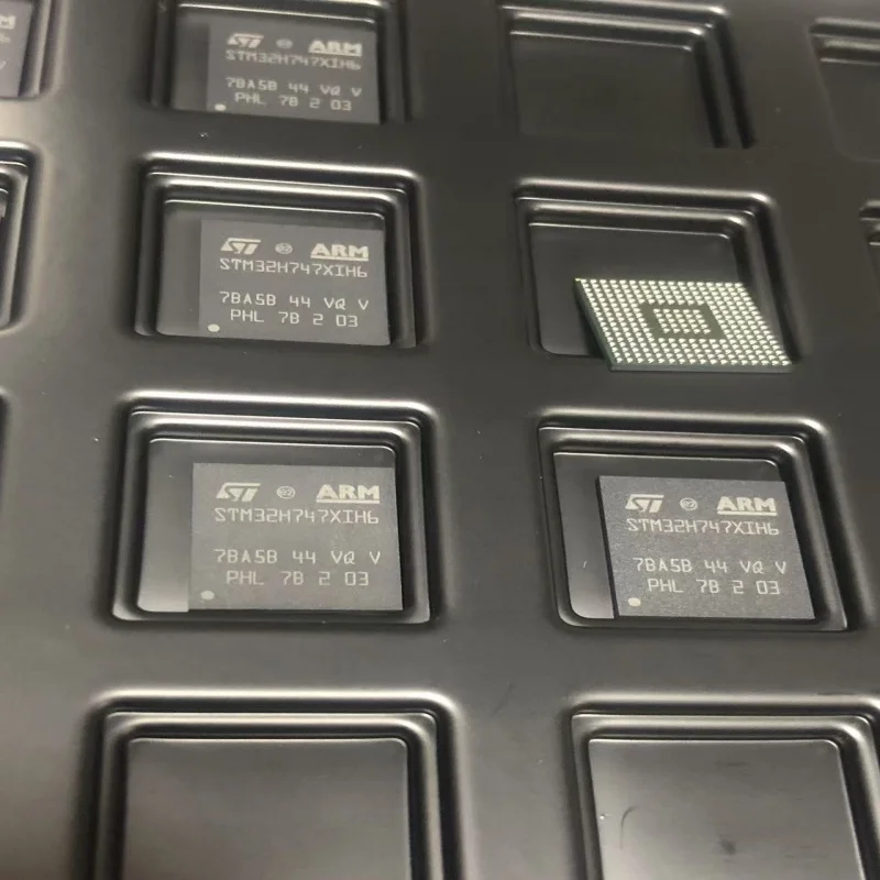 STM32H747XIH6 MCU DSP и DP-FPU ARM Cortex-M7 + Cortex-M4 TFBGA-265(14x14) 1 шт./лот
STM32H747XIH6 MCU DSP и DP-FPU ARM Cortex-M7 + Cortex-M4 TFBGA-265(14x14) 1 шт./лот