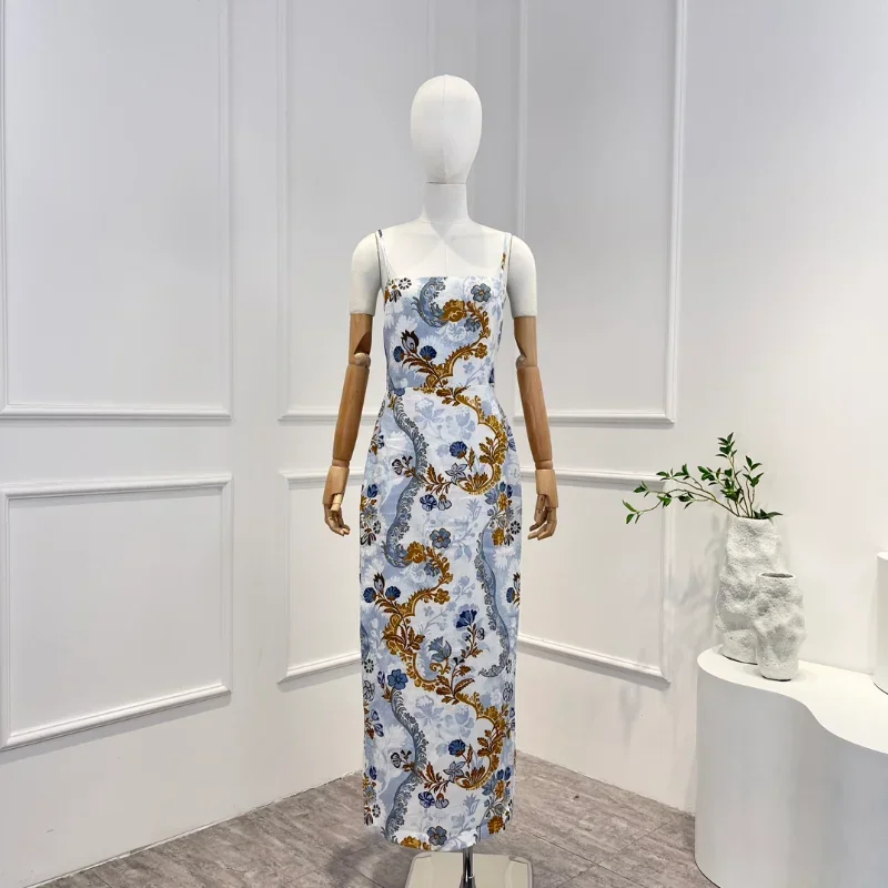 2024 Summer New Women Fashion Top Quality Blue Linen Vintage Floral Print Folds Camisole Back Split Pencil Midi Dress
2024 Summer New Women Fashion Top Quality Blue Linen Vintage Floral Print Folds Camisole Back Split Pencil Midi Dress