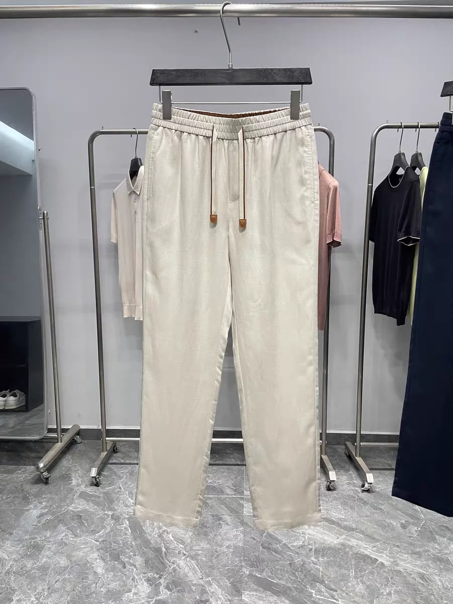 Italian Luxury Men's Summer Casual Pants Straight Leg Elastic Waist Drawstring Anti-Wrinkle Embroidered Logo Loose Fit
Italian Luxury Men's Summer Casual Pants Straight Leg Elastic Waist Drawstring Anti-Wrinkle Embroidered Logo Loose Fit