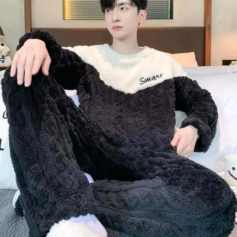 Man Winter Clothing Pajamas Men Clothing Autumn Sportswear Y2K Youth Casual Wear Bath Clothes Flannel 2Pcs/set Homewear Thicken
Man Winter Clothing Pajamas Men Clothing Autumn Sportswear Y2K Youth Casual Wear Bath Clothes Flannel 2Pcs/set Homewear Thicken