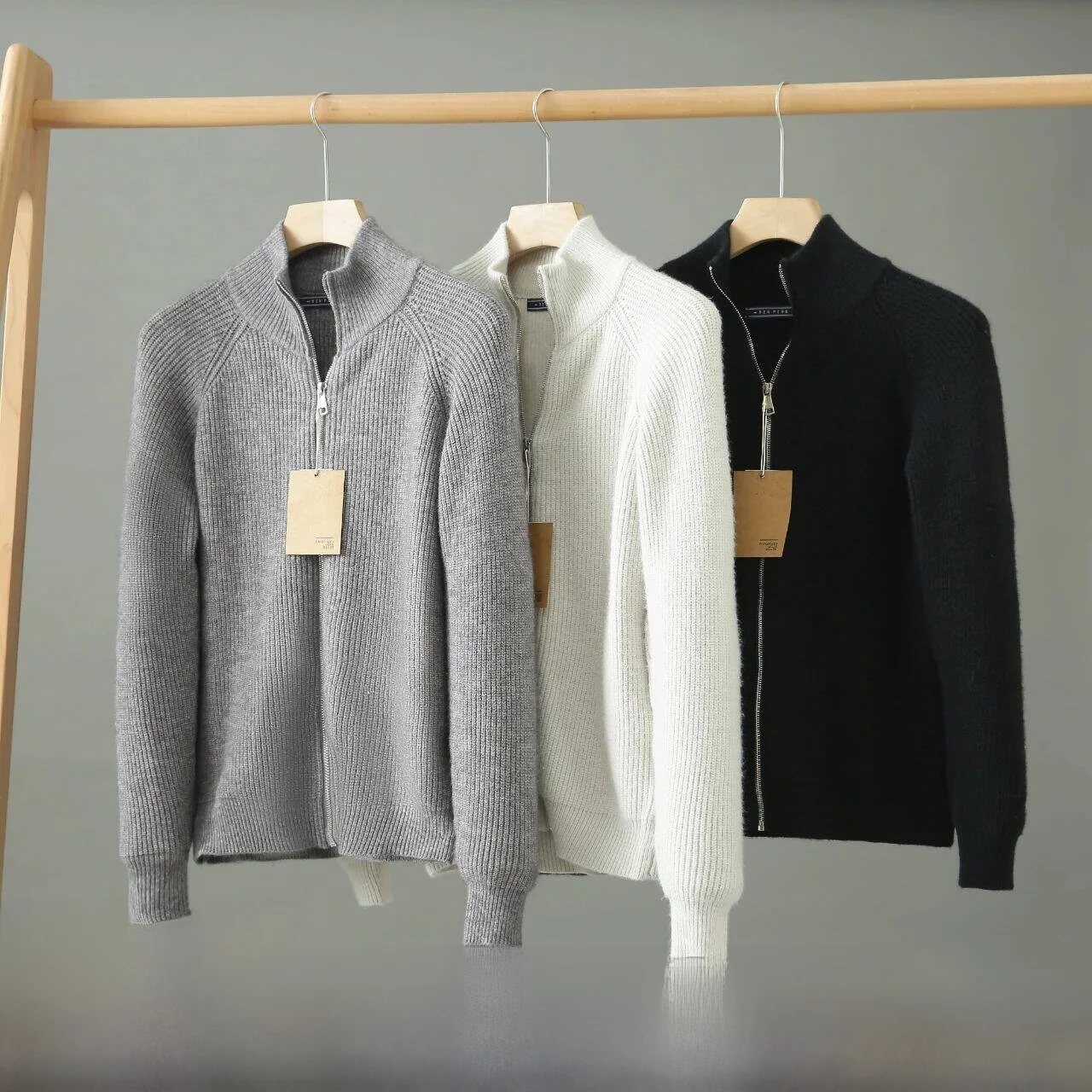 Heavyweight Men's Knitted Cardigan Thick Needlework Collapsible Neck Casual Style Long Sleeve Warmth Design Polyester Blend
Heavyweight Men's Knitted Cardigan Thick Needlework Collapsible Neck Casual Style Long Sleeve Warmth Design Polyester Blend