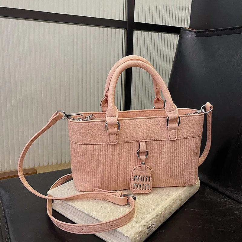2025 Work Tote Bag-Luxury Designer Top Handle Crossbody Purse for Women,Minimalist Office&Weekend Shoulder Bag with Unique Style
2025 Work Tote Bag-Luxury Designer Top Handle Crossbody Purse for Women,Minimalist Office&Weekend Shoulder Bag with Unique Style