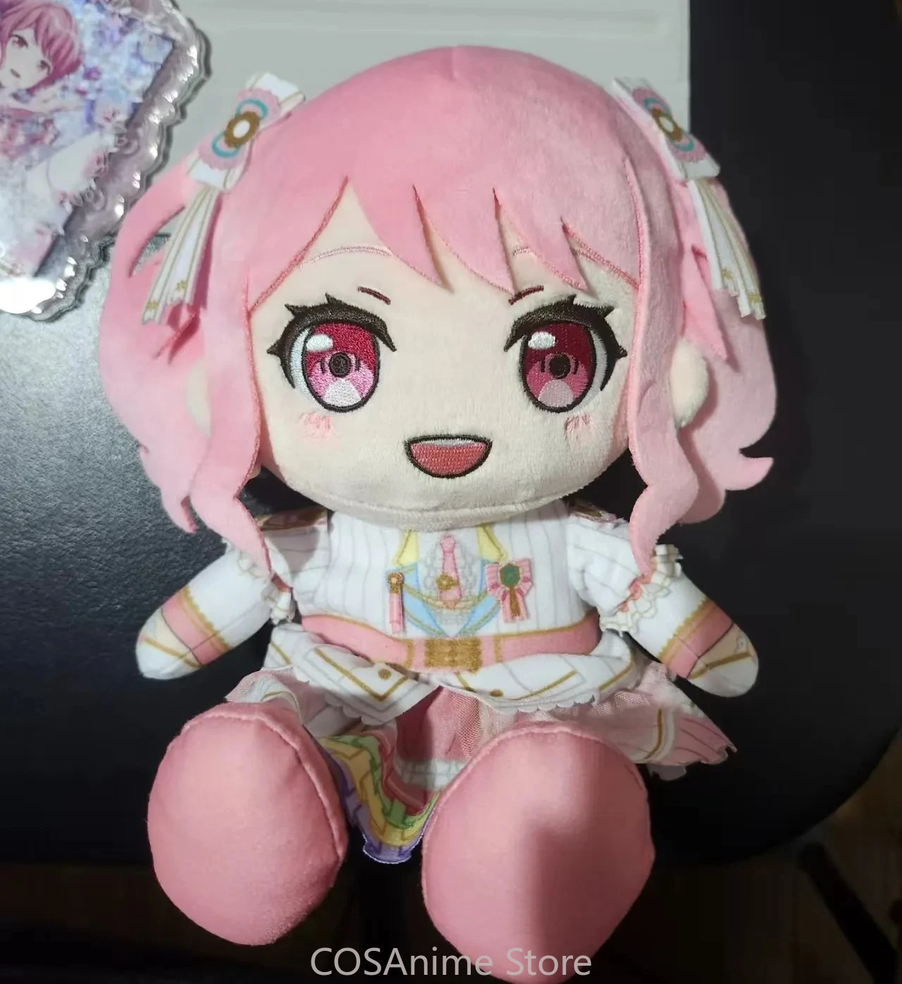 Anime Girl Cute BanG Dream! Maruyama Aya Figure Sitting Posture Soft Plush Stuffed Plushies Pillows Birthday Gift 20cm
Anime Girl Cute BanG Dream! Maruyama Aya Figure Sitting Posture Soft Plush Stuffed Plushies Pillows Birthday Gift 20cm