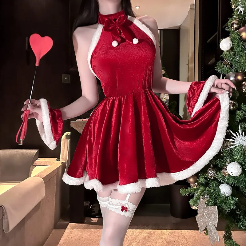Red Fluffy Sleepwear Dress Set Comfortable Winter Loungewear with Arm Sleeves
Red Fluffy Sleepwear Dress Set Comfortable Winter Loungewear with Arm Sleeves