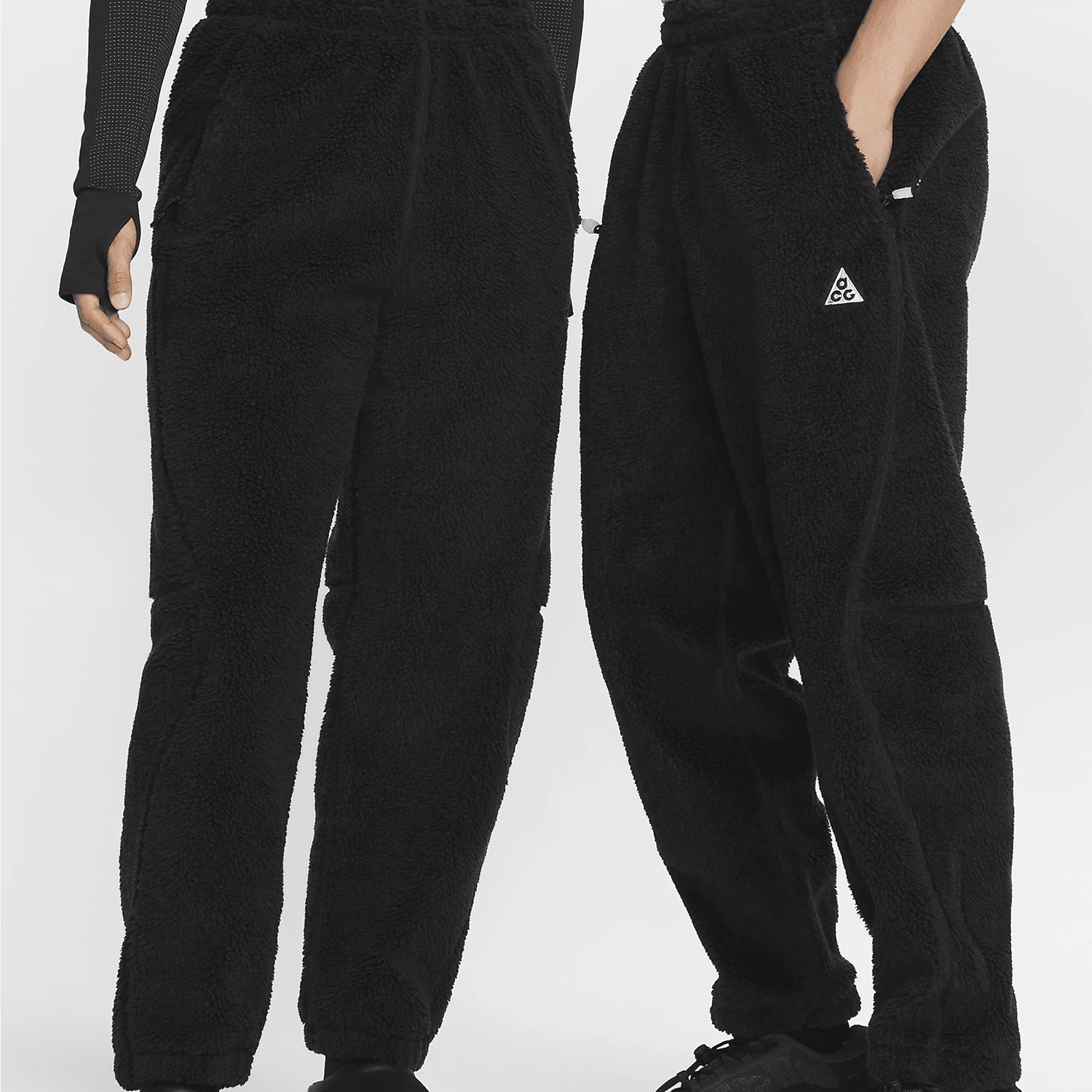 Nike Authentic Winter New ACG Men's and Women's Foot binding Warm Outdoor Pants FV8828-010
Nike Authentic Winter New ACG Men's and Women's Foot binding Warm Outdoor Pants FV8828-010