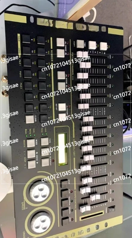 Консоль освещения и затемнения MAX384/512 Консоль освещения
Консоль освещения и затемнения MAX384/512 Консоль освещения