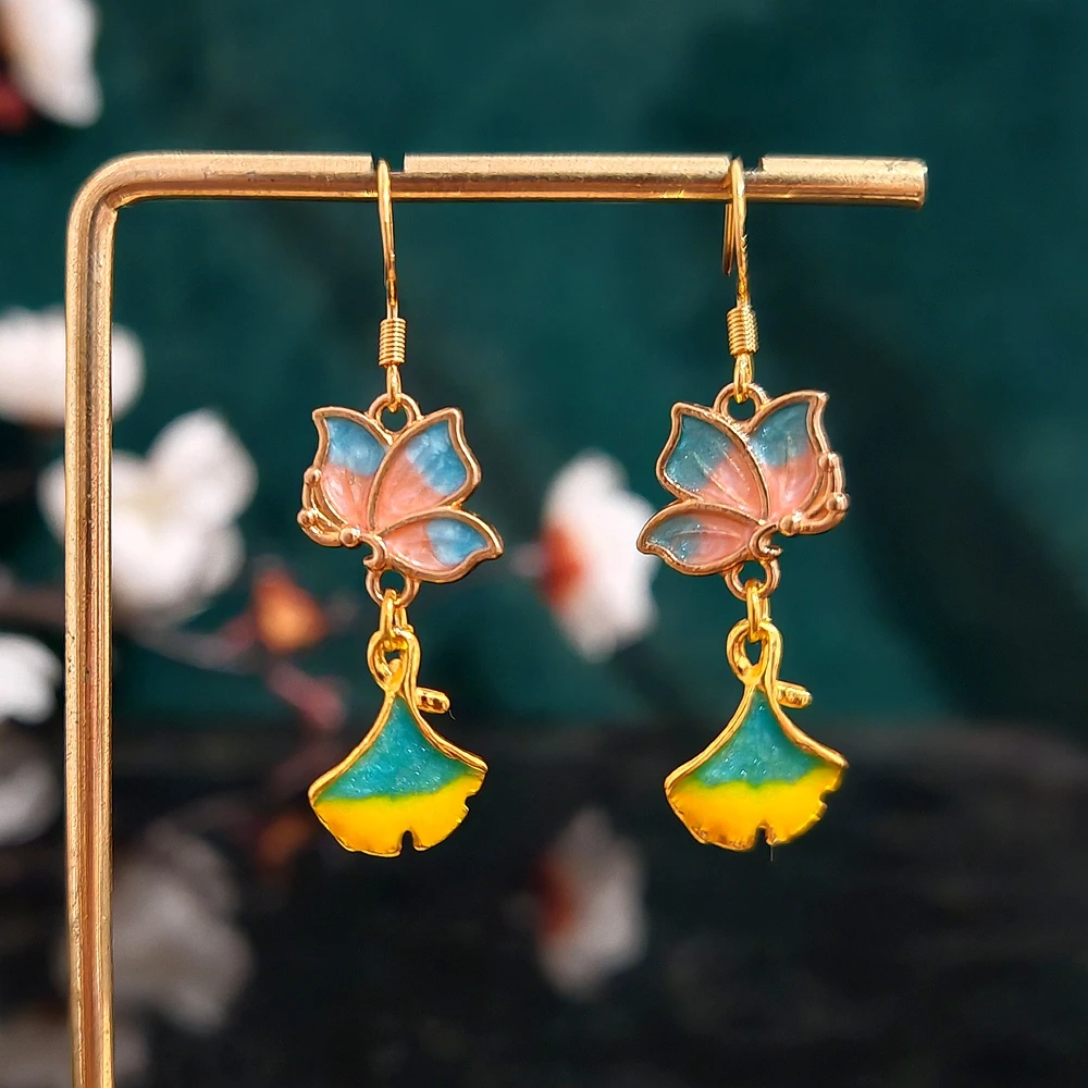 SHXI925 Hypoallergenic Crystal Butterfly Earrings Boho Vintage Chinese Style Hanfu Maqun Jewelry Artisan Crafted
SHXI925 Hypoallergenic Crystal Butterfly Earrings Boho Vintage Chinese Style Hanfu Maqun Jewelry Artisan Crafted