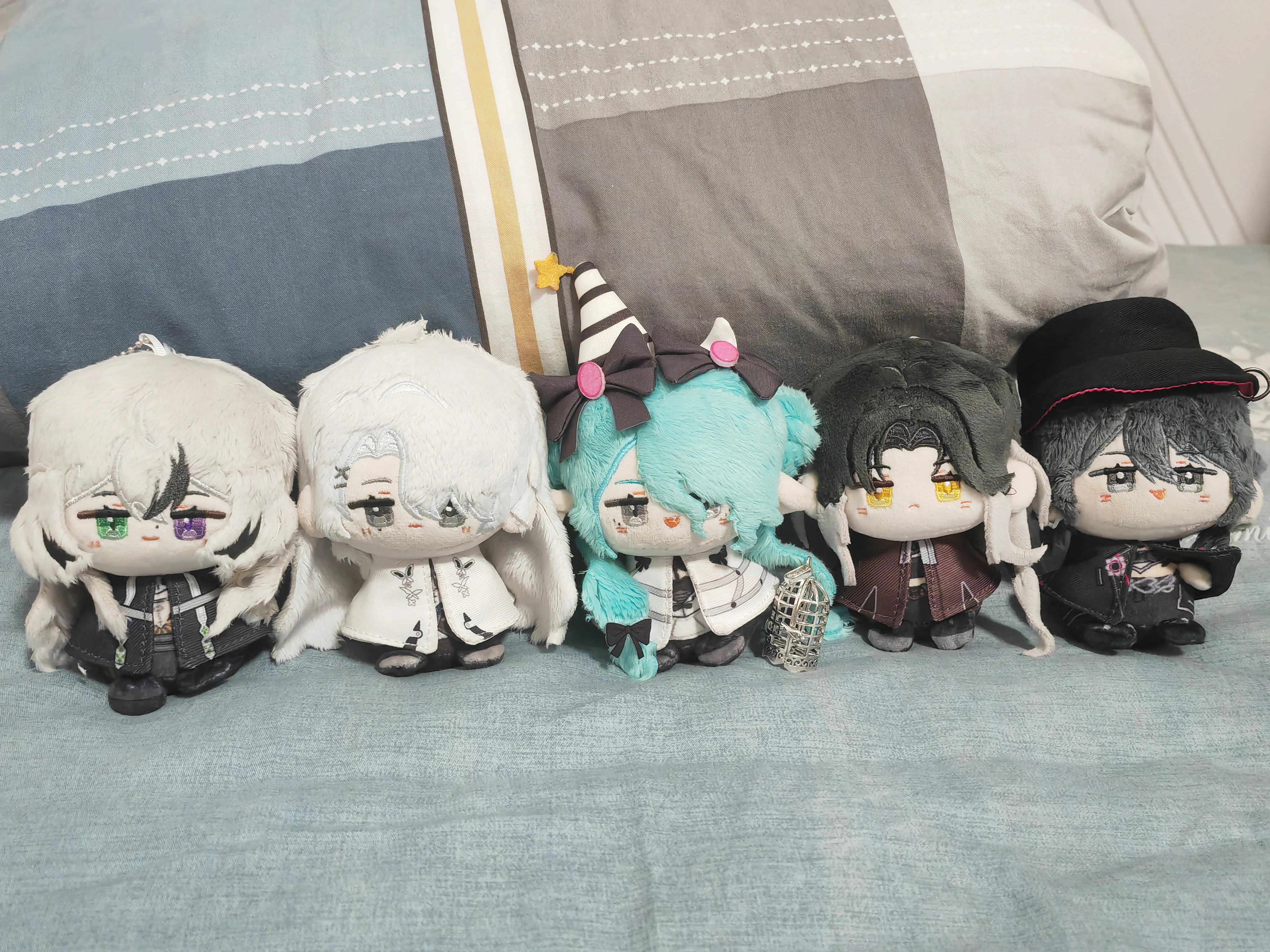 Игра «Путь в никуда» Дубовая шкатулка Vautour Bleu Golan Shawn Dreya Косплей 12 см Кукла для игрушки Брелок Подвеска Подарок на день рождения
Игра «Путь в никуда» Дубовая шкатулка Vautour Bleu Golan Shawn Dreya Косплей 12 см Кукла для игрушки Брелок Подвеска Подарок на день рождения