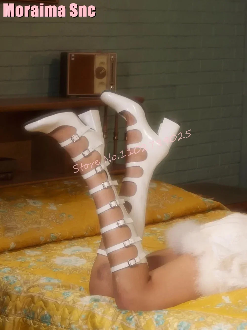 Belt Buckle Hollow Square Toe Sandals Boots Block Mid Heel Back Zipper White Solid Women Shoes Summer Fashion Sexy Outdoor New
Belt Buckle Hollow Square Toe Sandals Boots Block Mid Heel Back Zipper White Solid Women Shoes Summer Fashion Sexy Outdoor New