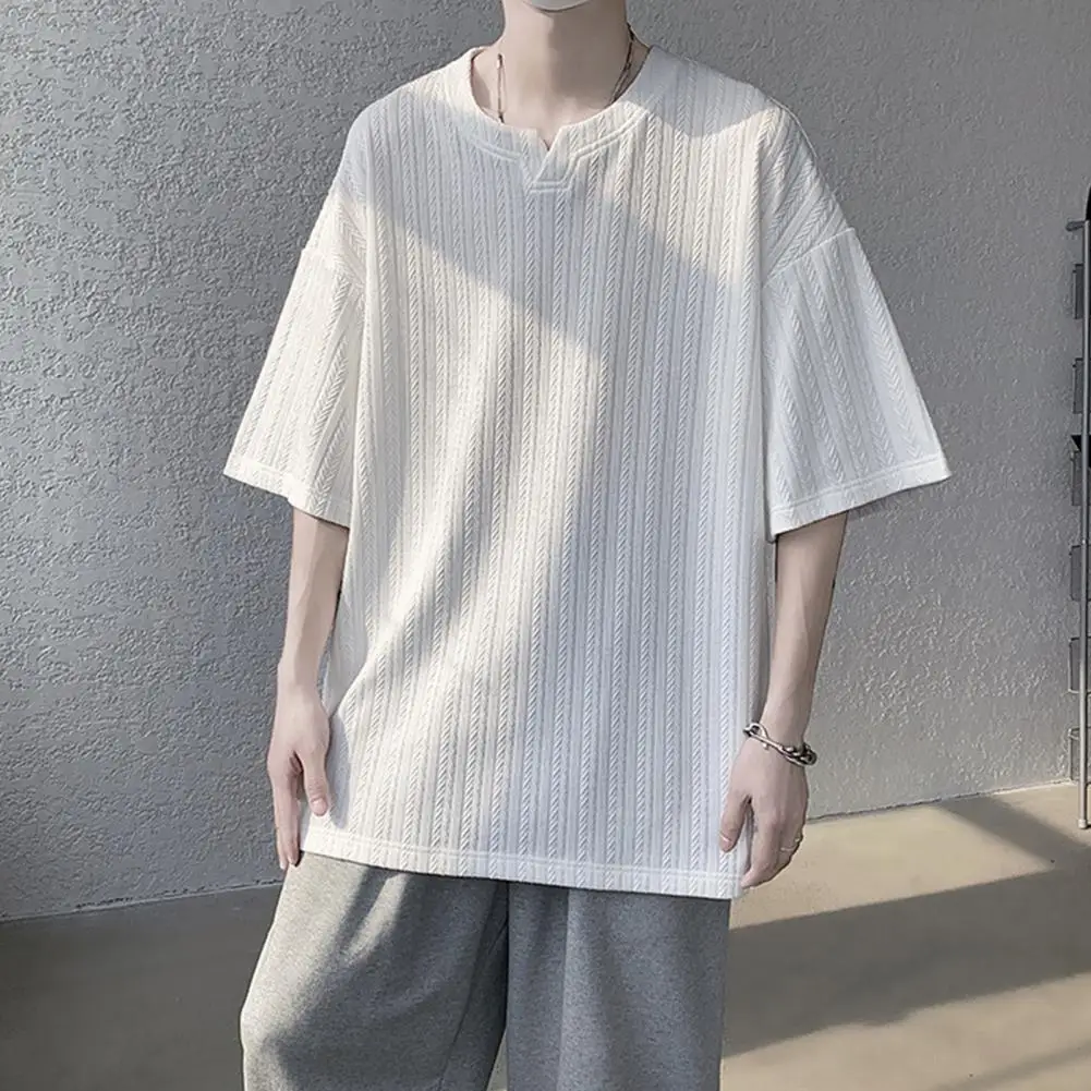 White Twist Texture Men T-Shirt Small V-Neck Short Sleeve Tee Shirt Solid Color Loose Fit Ice Silk Casual Style Loose Male Tees
White Twist Texture Men T-Shirt Small V-Neck Short Sleeve Tee Shirt Solid Color Loose Fit Ice Silk Casual Style Loose Male Tees