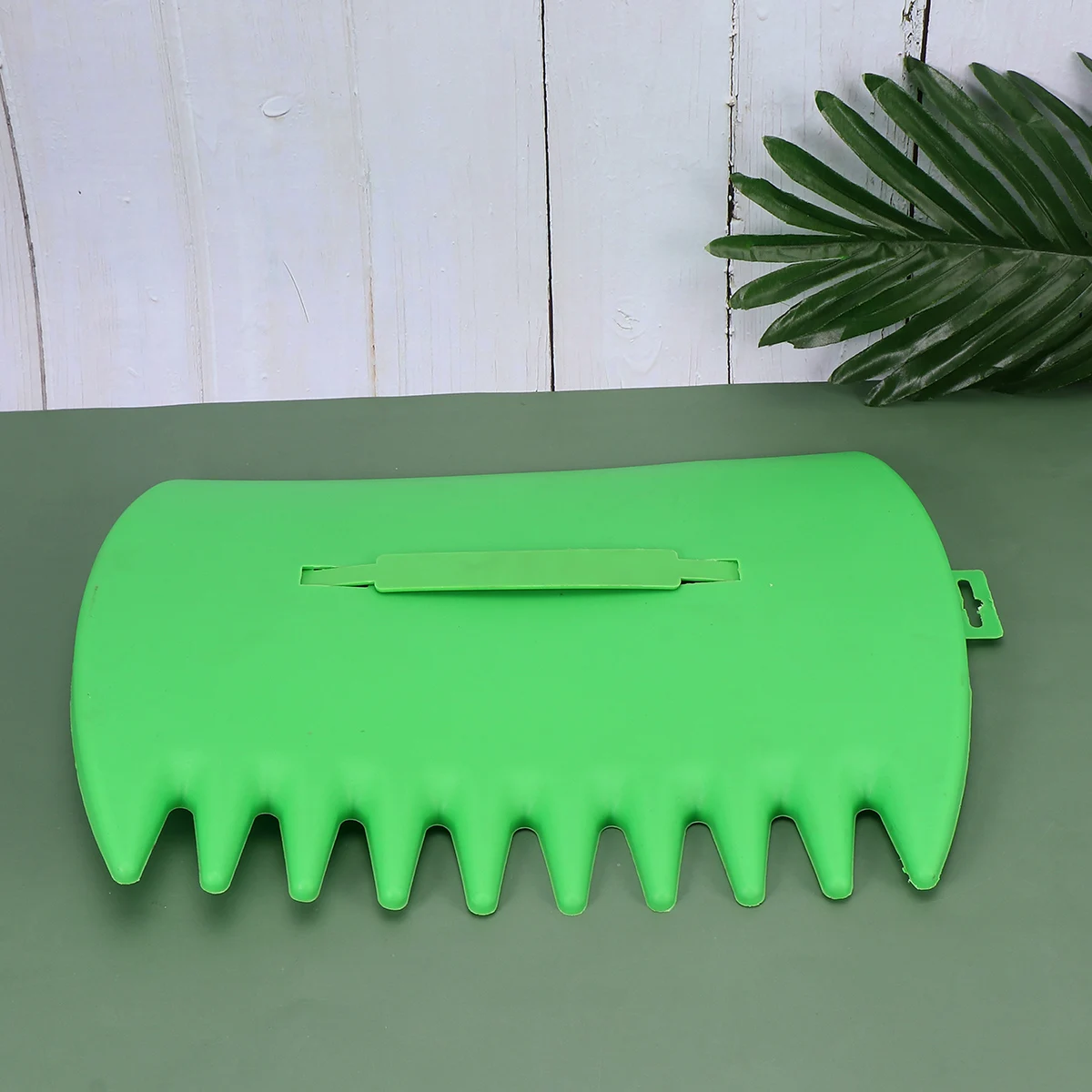 2pcs Cleaning Rake Leaf Cleaning Accessories Scoop Claw Yard Grass Collector Spade Fall Lawn Gardening Tool Clamp Style
2pcs Cleaning Rake Leaf Cleaning Accessories Scoop Claw Yard Grass Collector Spade Fall Lawn Gardening Tool Clamp Style