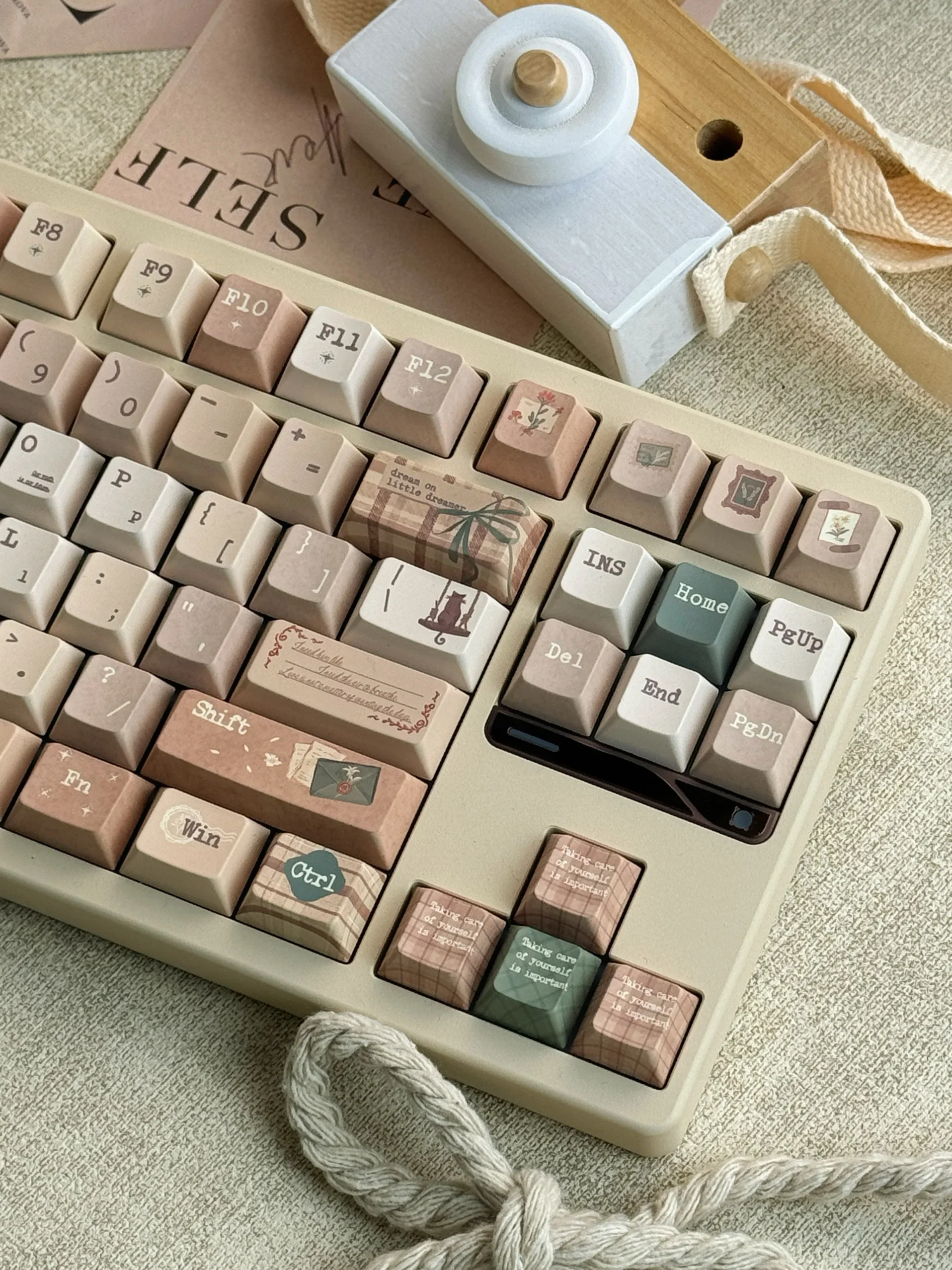 Akiba Note Original Keycaps New Original Highly Simple Keycaps Original Pbt Keyboard Caps
Akiba Note Original Keycaps New Original Highly Simple Keycaps Original Pbt Keyboard Caps