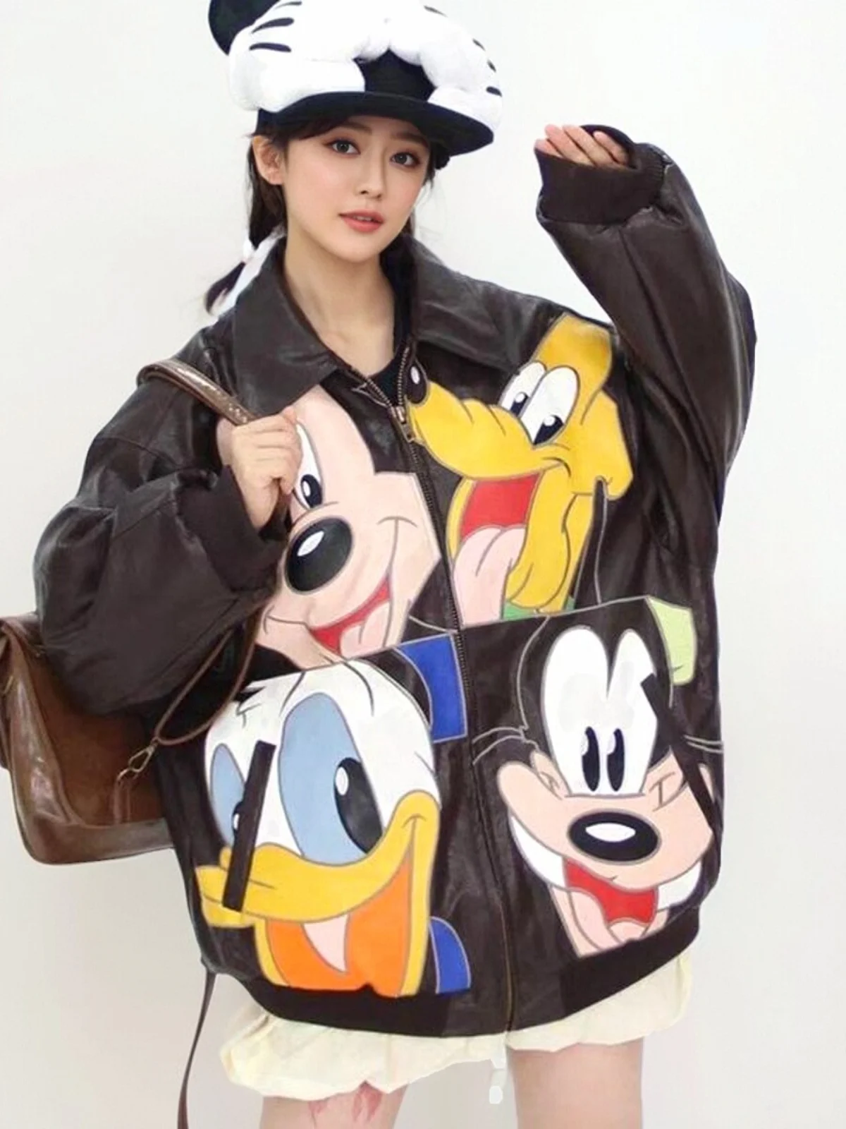Heavy Embroidery Fun Cartoon Collared Winter New Loose American Street Hip Hop Warm Coat Women's Sle Street Faion
Heavy Embroidery Fun Cartoon Collared Winter New Loose American Street Hip Hop Warm Coat Women's Sle Street Faion