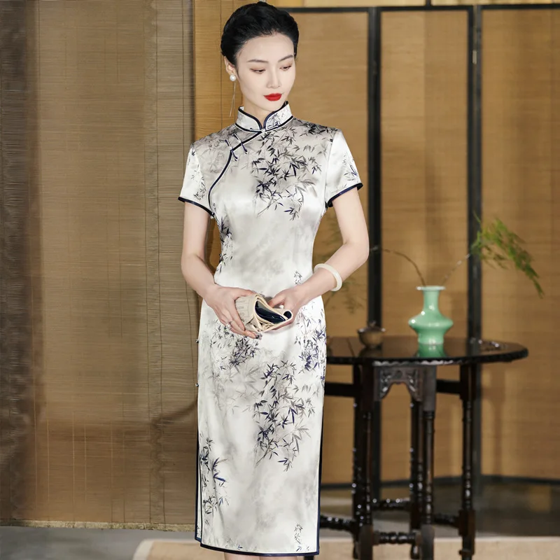 Quality Real Silk Cheongsam Qipao Women's Summer Improvement High-End Dress Chinese Style Chi-Pao
Quality Real Silk Cheongsam Qipao Women's Summer Improvement High-End Dress Chinese Style Chi-Pao