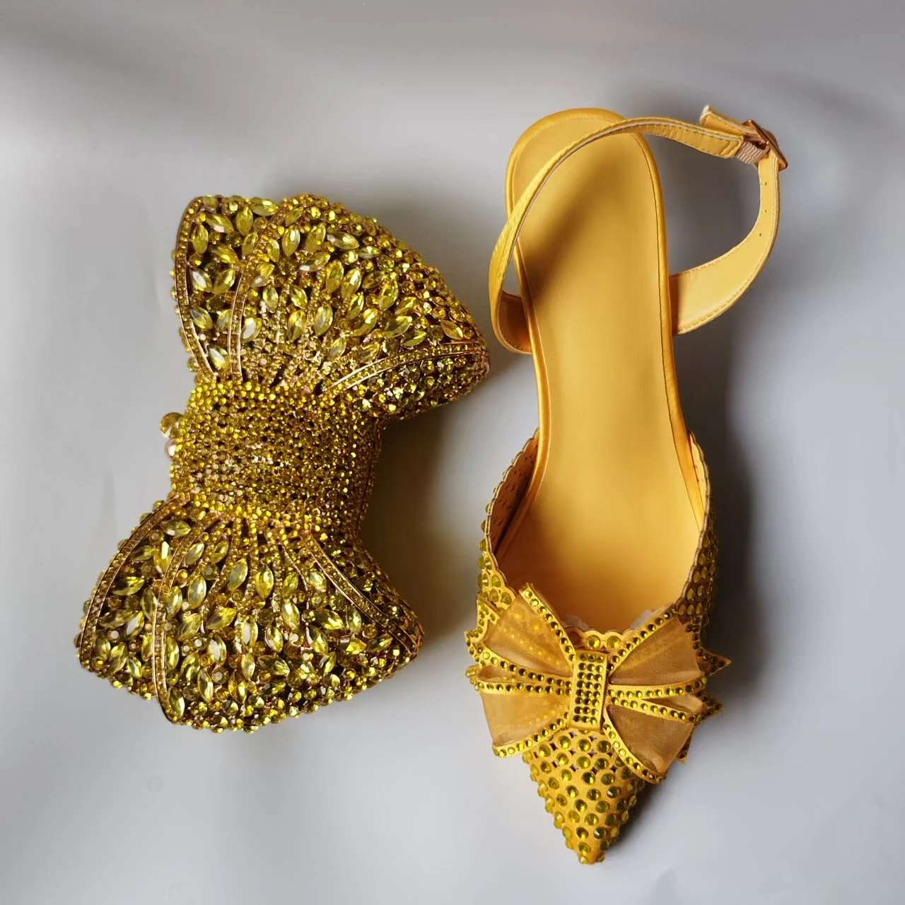 LNATISNOVA New Rhinestones High Heeled Sandals With Purse Set Pointed Toe Stiletto Shoes And Bags For Wedding Banquet High Heels
LNATISNOVA New Rhinestones High Heeled Sandals With Purse Set Pointed Toe Stiletto Shoes And Bags For Wedding Banquet High Heels