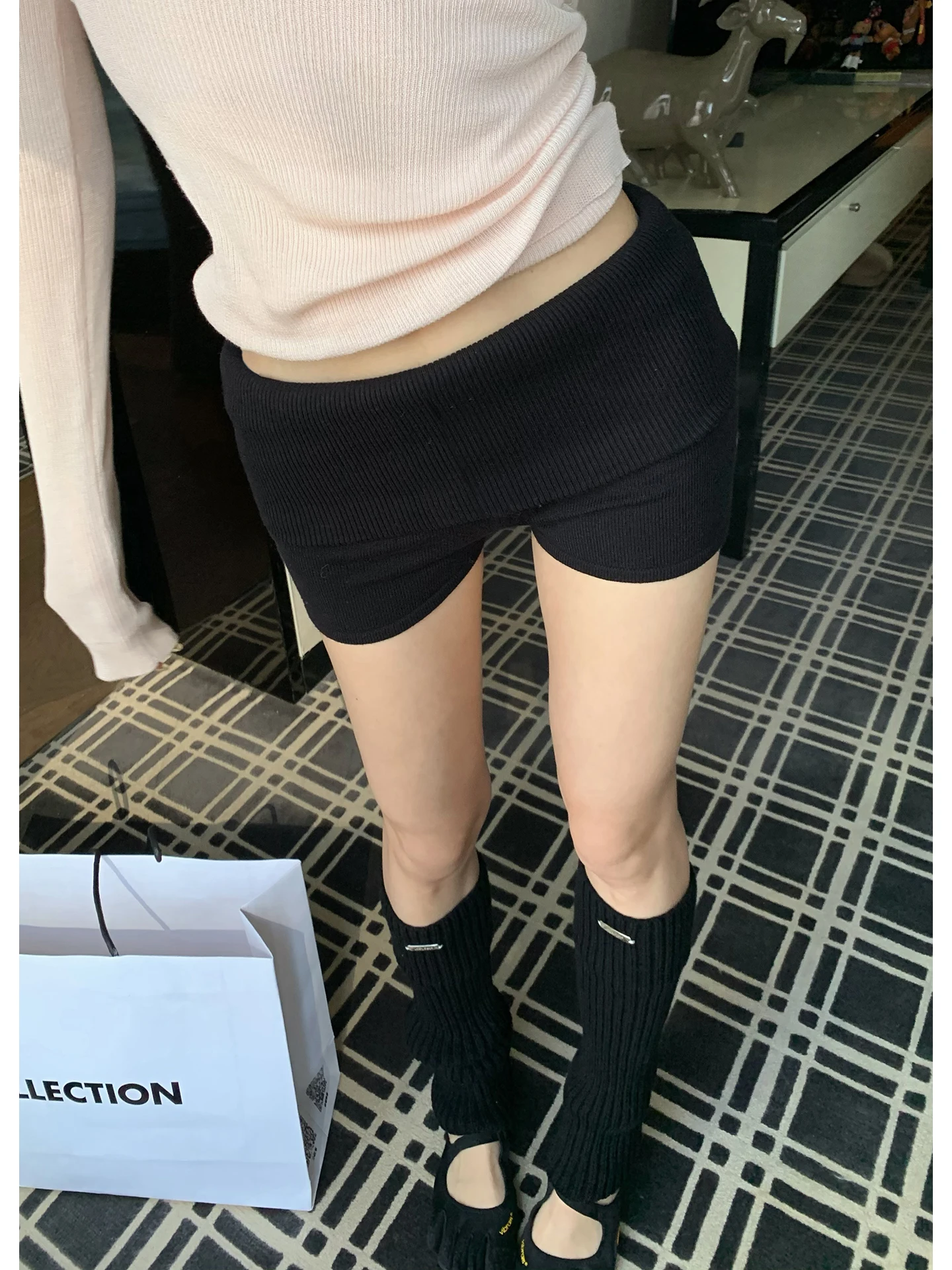High Waist Knitted Casual Shorts Women Early Spring Korean Style Cycling Pants Breathable Comfortable Straight Leg Pants
High Waist Knitted Casual Shorts Women Early Spring Korean Style Cycling Pants Breathable Comfortable Straight Leg Pants