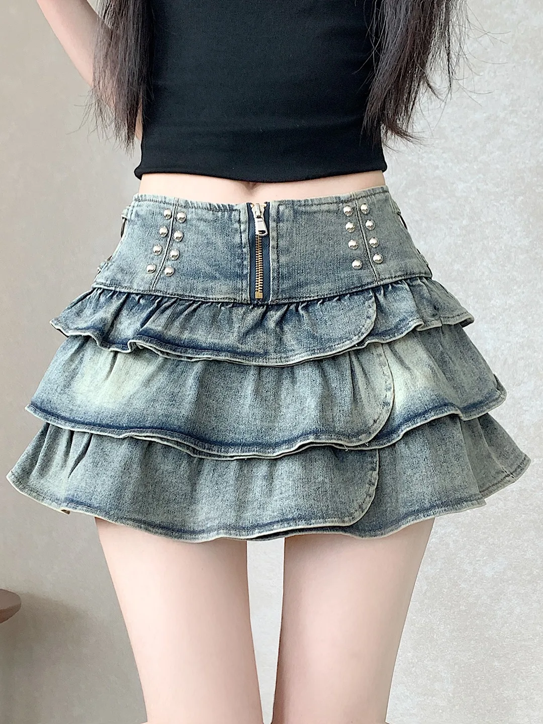 American Style Elastic Denim Cake Skirt Women's Summer Spicy Design Sense Slimming Pleated Shorts Skirts Half-length Skirts
American Style Elastic Denim Cake Skirt Women's Summer Spicy Design Sense Slimming Pleated Shorts Skirts Half-length Skirts