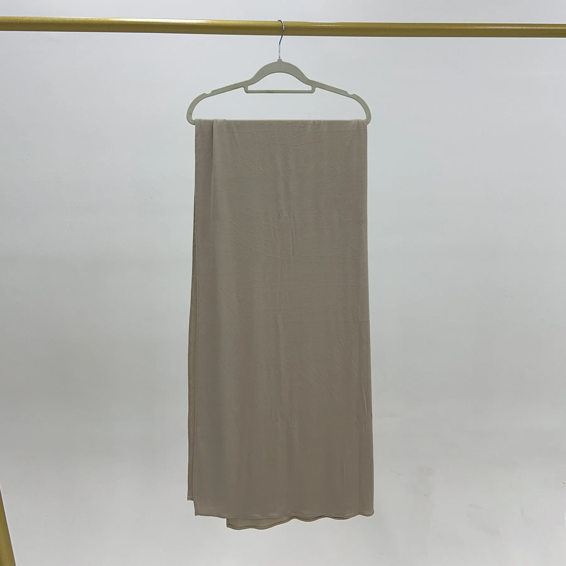 Modal Jersey Hijab Scarf For Women Stretch Shawl Plain Muslim Headband Fashion Solid Color Long Muffler Bufanda Foulard 180x80cm
Modal Jersey Hijab Scarf For Women Stretch Shawl Plain Muslim Headband Fashion Solid Color Long Muffler Bufanda Foulard 180x80cm